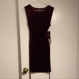 NWT Lulus burgundy crushed velvet dress